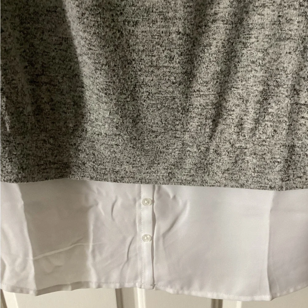 Lane Bryant Classic Long-Sleeve Top with Shirttail Hem Heather Grey 18/20 - Picture 7 of 9